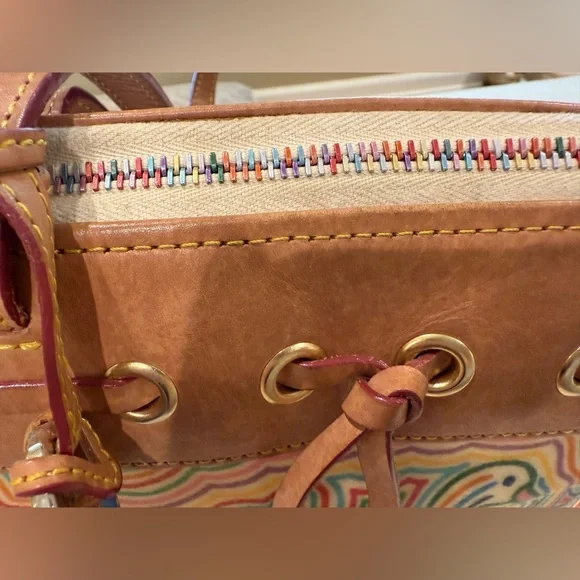 Dooney & Bourke rare rainbow doodle y2k purse - Picture 4 of 12